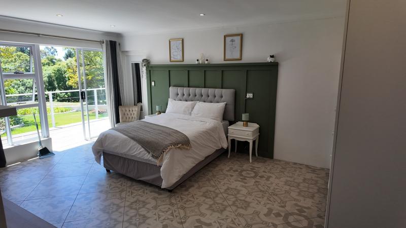 6 Bedroom Property for Sale in Rheenendal Western Cape